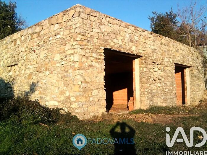 Casa con 11 locali in vendita in Via Poggio Cala, Serravalle Pistoiese