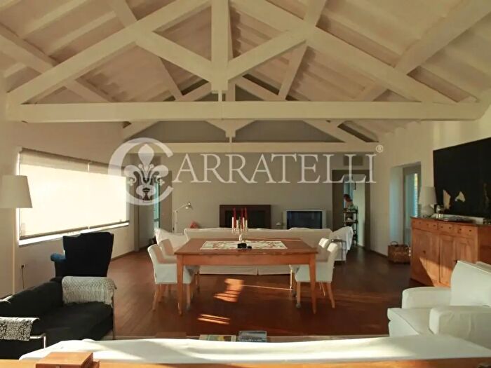 Casa con 11 locali in vendita in Strada Selva Nera Loc La Selva, Manciano