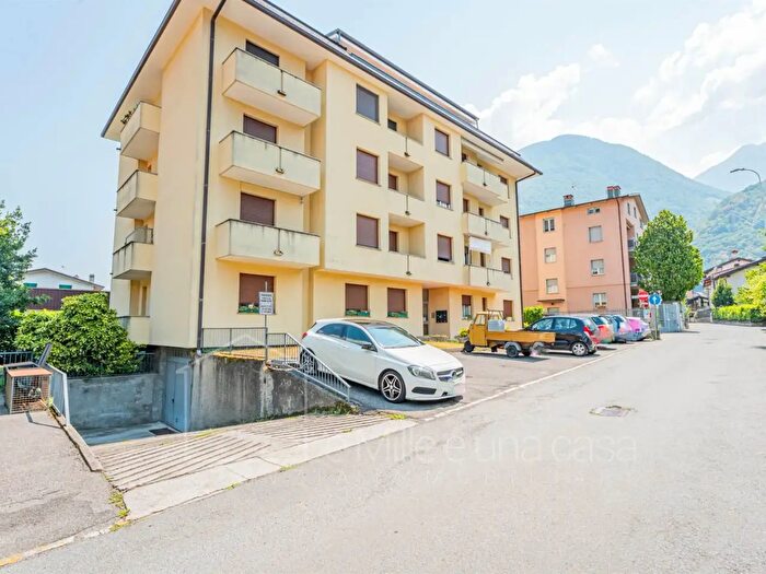 Appartamento bilocale in vendita in Via Quadrio, Delebio