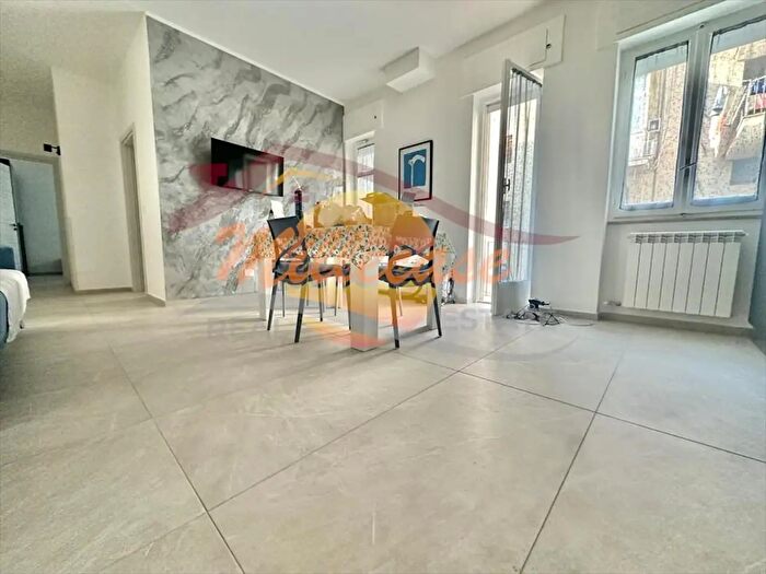 Appartamento trilocale in affitto in Via Adige, Siracusa