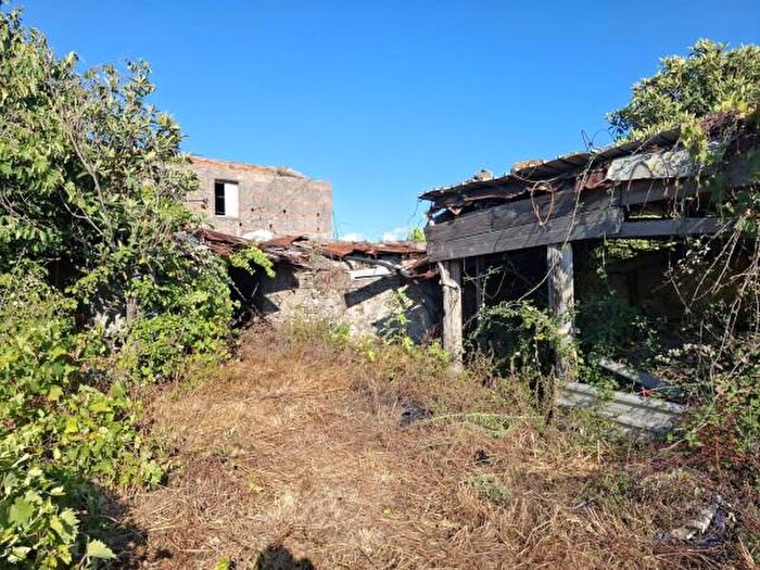 Casa con 6 locali in vendita in Stretto Contura, Barcellona Pozzo Di Gotto