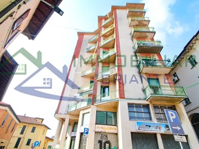 Appartamento trilocale in vendita in Via Luigi Briante, Somma Lombardo