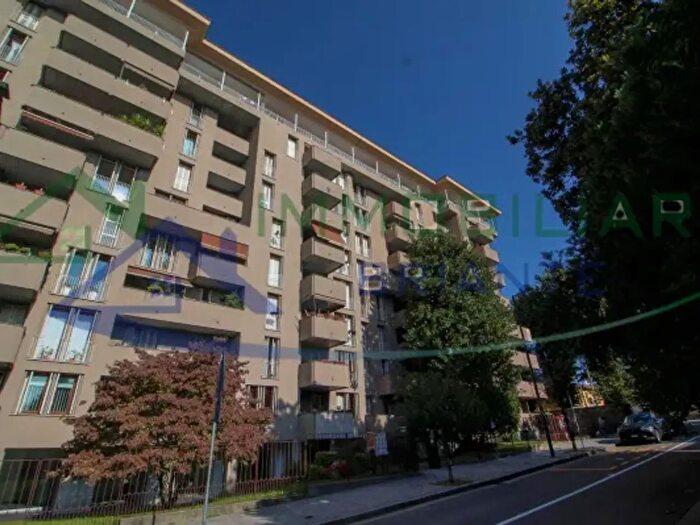 Appartamento trilocale in vendita in Viale Ugo Maspero, Somma Lombardo