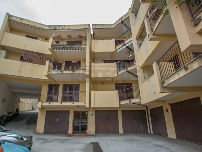 Appartamento bilocale in vendita in Via Panoramica dello Stretto Km, Messina