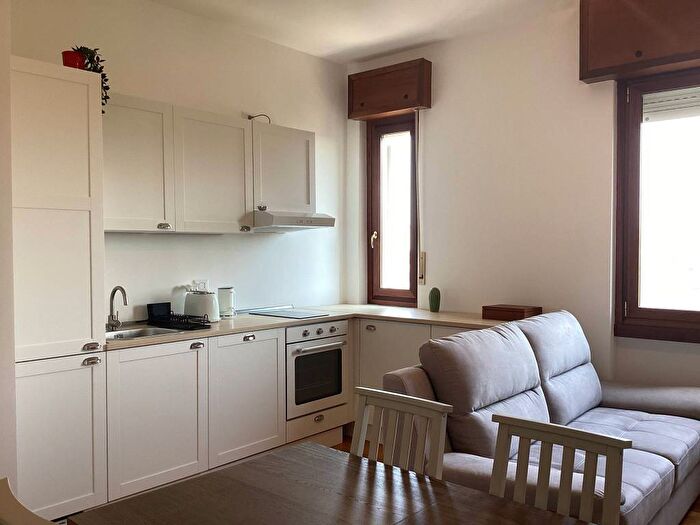 Appartamento bilocale in affitto in Via Broni, Vigentino Fatima, Milano