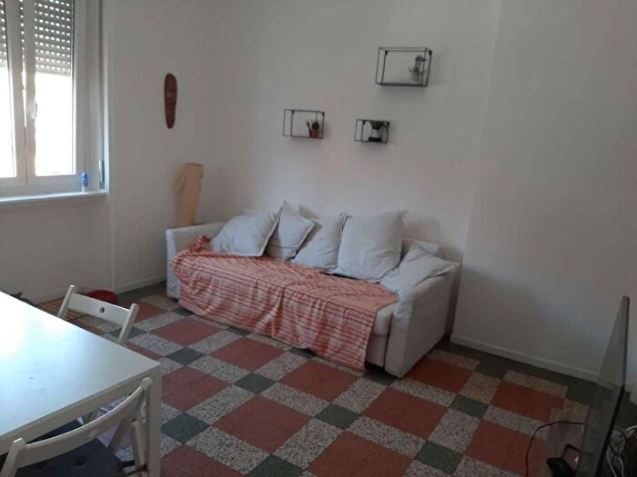 Appartamento bilocale in affitto in via Sassetti, Isola, Milano