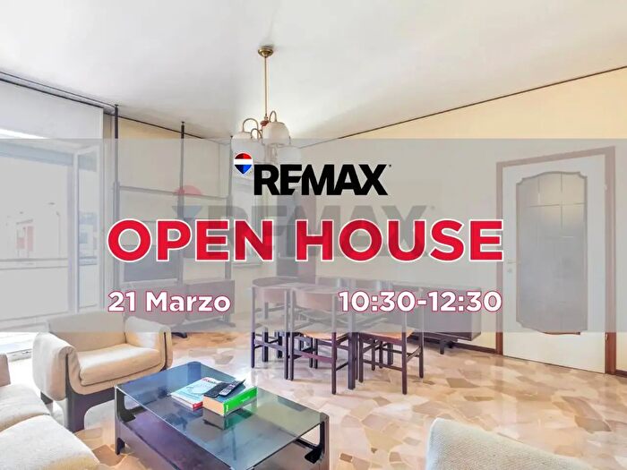 Appartamento trilocale in vendita in Via Maria Melato, Milano