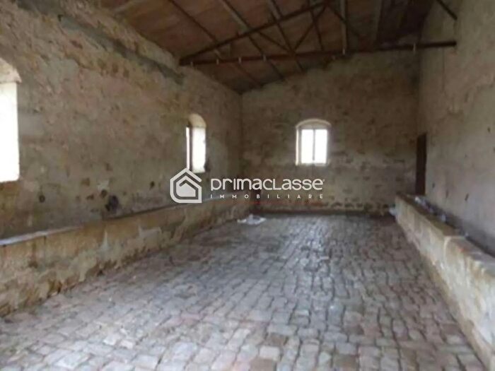 Casa con 6 locali in vendita in S Ippolito, Modica