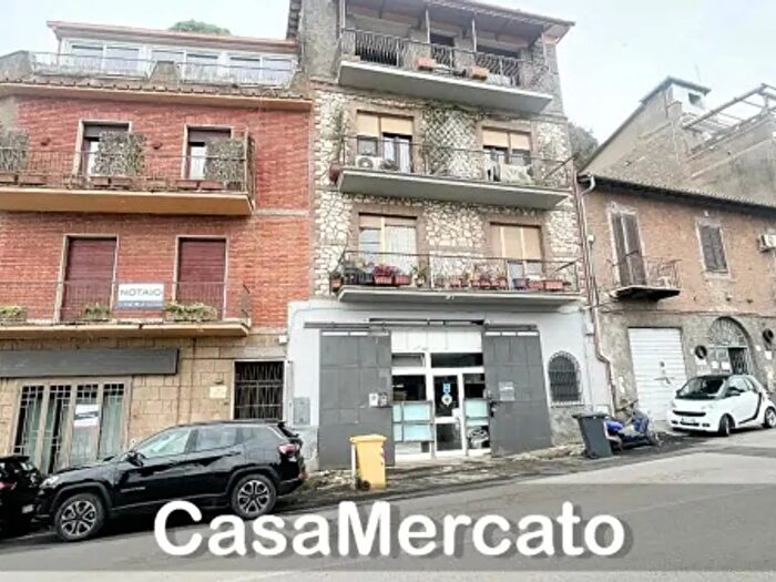 Appartamento quadrilocale in vendita in Via di Frascati, Rocca Di Papa