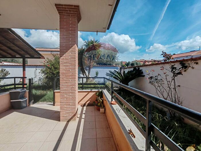 Casa con 5 locali in vendita in Via Adda, Ardea