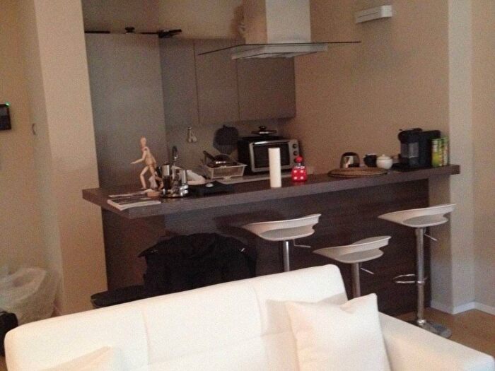 Appartamento trilocale in affitto in Via Modonella, Centro Storico, Modena