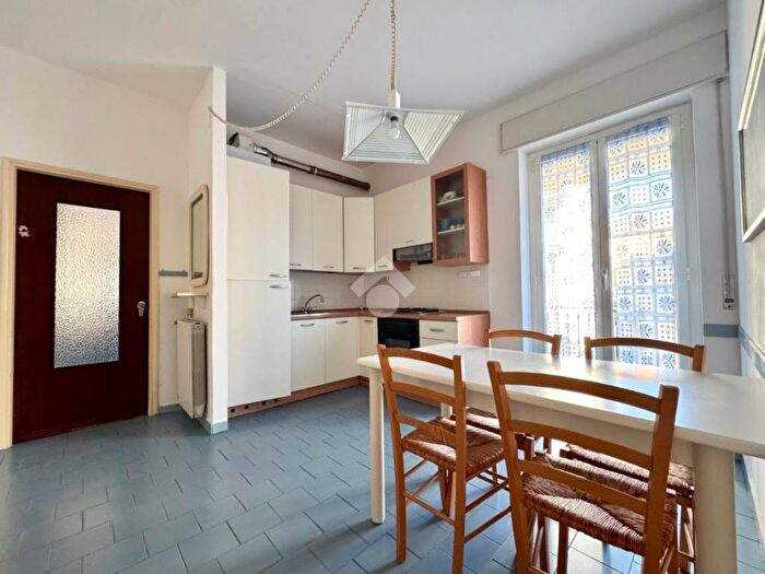 Appartamento trilocale in affitto in Via Privata Romana, Fenarina Via Neghelli Collina di Ponente, Alassio