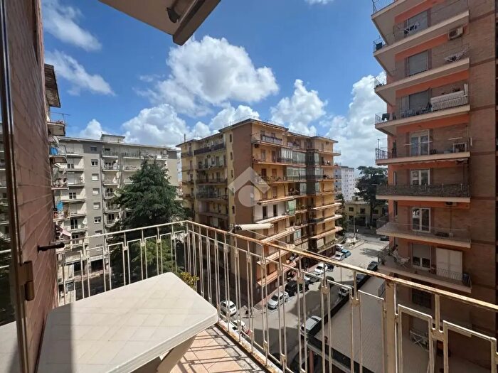 Appartamento trilocale in vendita in Piazza Gian Lorenzo Bernini, Aversa