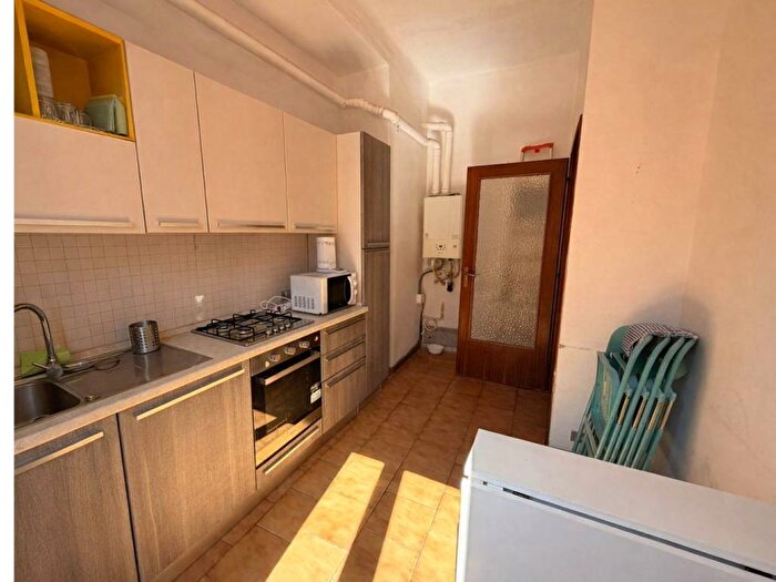 Appartamento quadrilocale in affitto in Viale Partigiani, San Pietro, Pavia