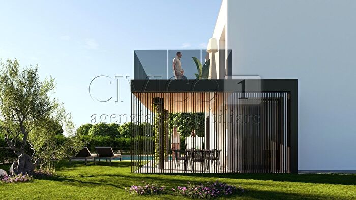 Casa con 6 locali in vendita in Via Grazia Deledda, Padova