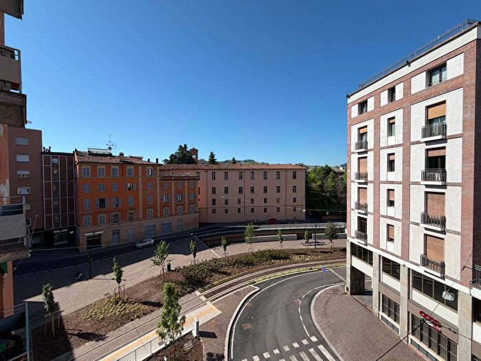 Appartamento quadrilocale in affitto in Via Riva di Reno, San Felice, Bologna