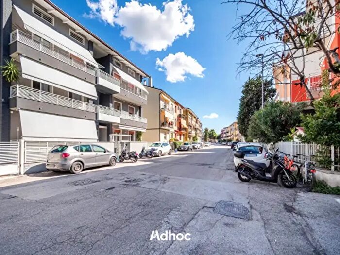 Appartamento quadrilocale in vendita in Via Ciro Menotti, Pesaro