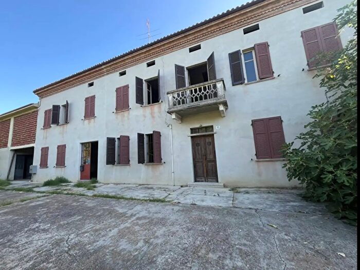 Casa con 9 locali in vendita in Via Asti Nizza, Costigliole DAsti