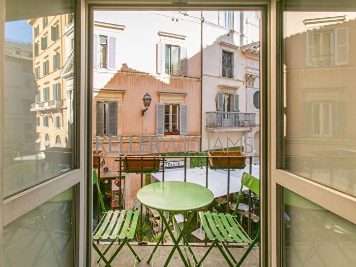 Appartamento bilocale in affitto in Via dei Leutari, Piazza Navona, Roma