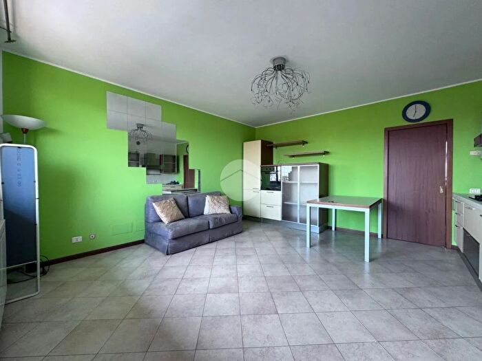 Appartamento bilocale in vendita in Via Don Sturzo, Costa Di Mezzate