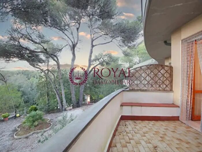 Appartamento bilocale in vendita in Via Enrico De Nicola, Rosignano Marittimo