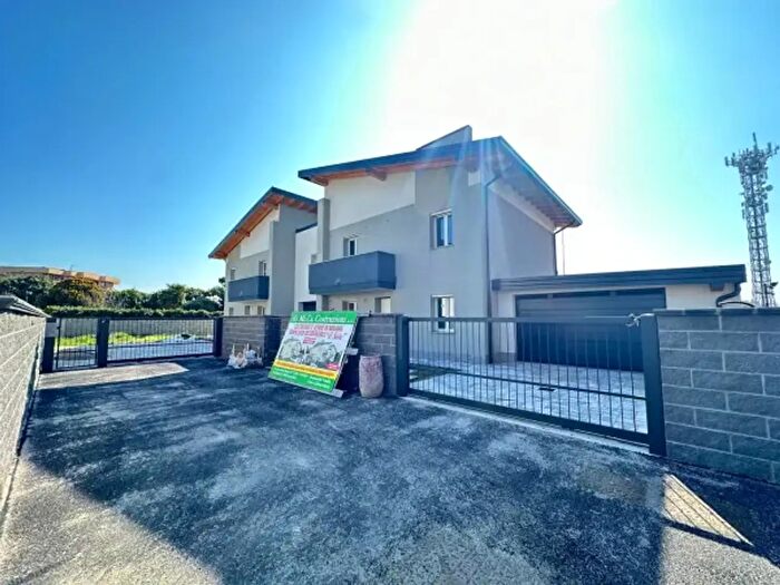 Case in Vendita e in Affitto - 3