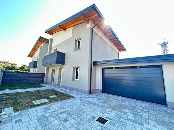 Case in Vendita e in Affitto - 2