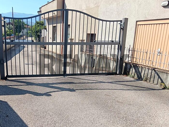Appartamento bilocale in vendita in Via Lazio a, Foligno