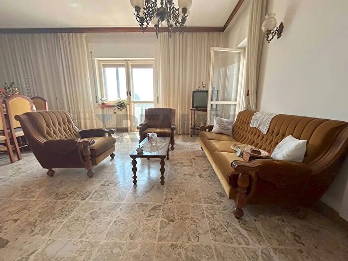 Appartamento con 7 locali in vendita in Via del Mancino, Lanciano