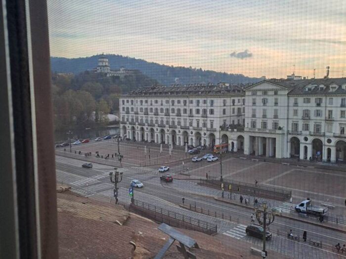 Casa bilocale in affitto in Piazza Vittorio Veneto, Giardini Reali, Torino