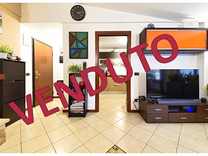 Appartamento bilocale in vendita in Via IV Novembre a, Seregno