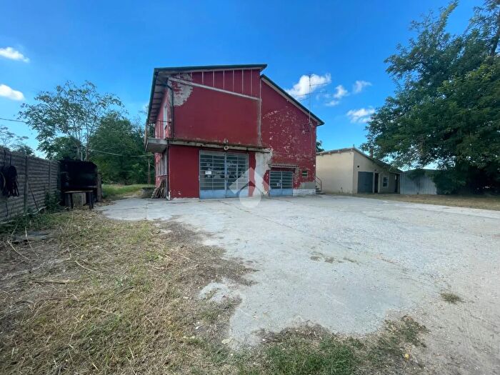 Casa con 6 locali in vendita in Carraia del Fiume, Ravenna