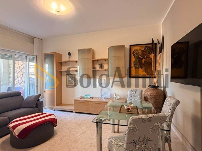 Appartamento con 5 locali in affitto in Via Lombardia, Regioni, Grosseto