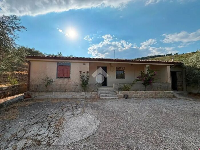 Casa trilocale in vendita in Contrada Sant'Andrea, Buccheri