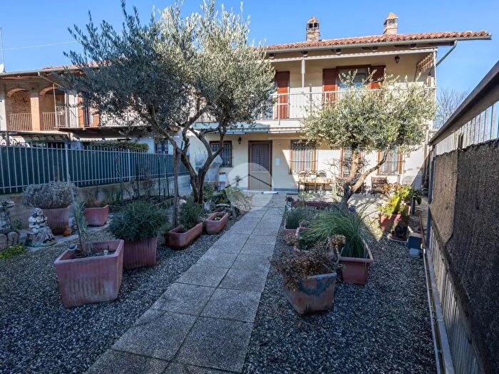 Casa con 7 locali in vendita in Str Tetti Bori, Chieri