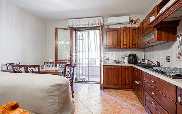 Appartamento trilocale in vendita in Via Reggiolo, Reggio Emilia