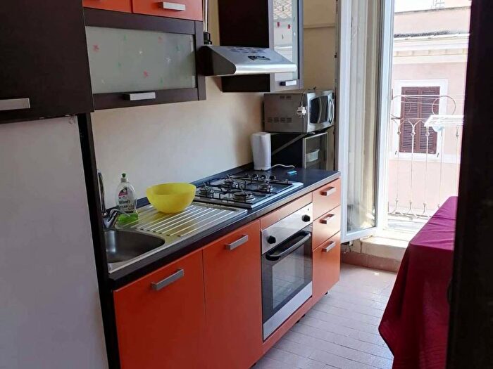 Appartamento monolocale in affitto in Via dellOlmata, Colle Oppio, Roma