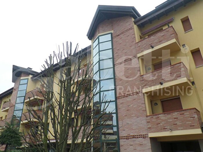 Appartamento bilocale in affitto in Via Dante Alighieri, Cento Paese, Cento