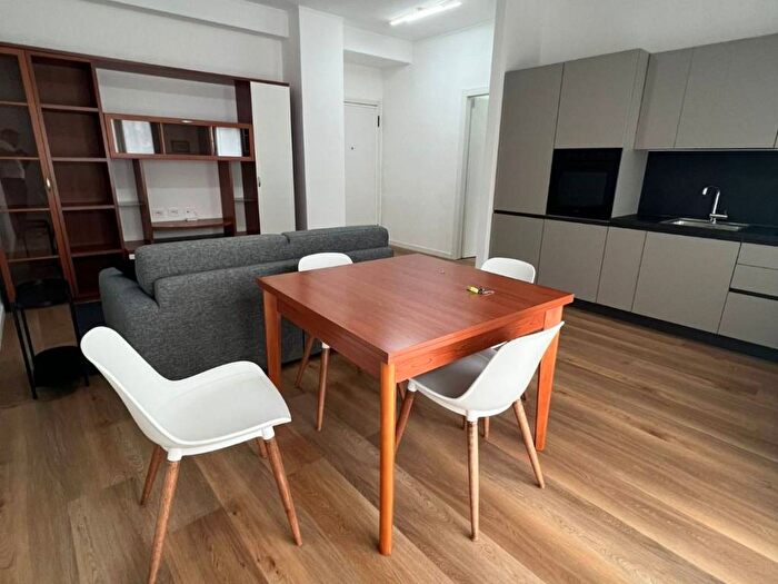 Appartamento bilocale in affitto in Via Angelo Poliziano, Sempione, Milano