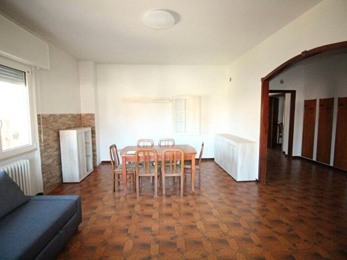 Appartamento quadrilocale in affitto in Via delle Alpi, Centro, Lomazzo