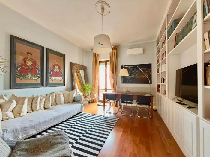 Appartamento trilocale in vendita in Viale Carnaro, Roma