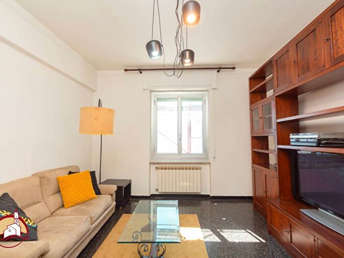 Appartamento bilocale in affitto in Viale alla Pineta, Pegli, Genova