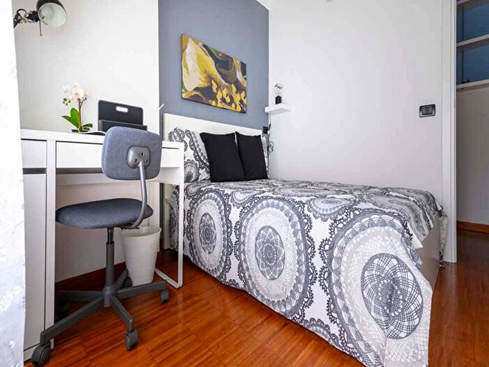 Appartamento trilocale in affitto in Via Giovanni Pezzotti, Pezzotti Meda, Milano