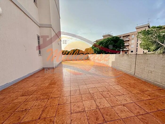 Appartamento con 6 locali in vendita in Viale Tica, Siracusa