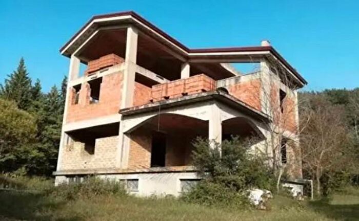 Casa con 6 locali in vendita in Via Giovannizzi, Caiazzo