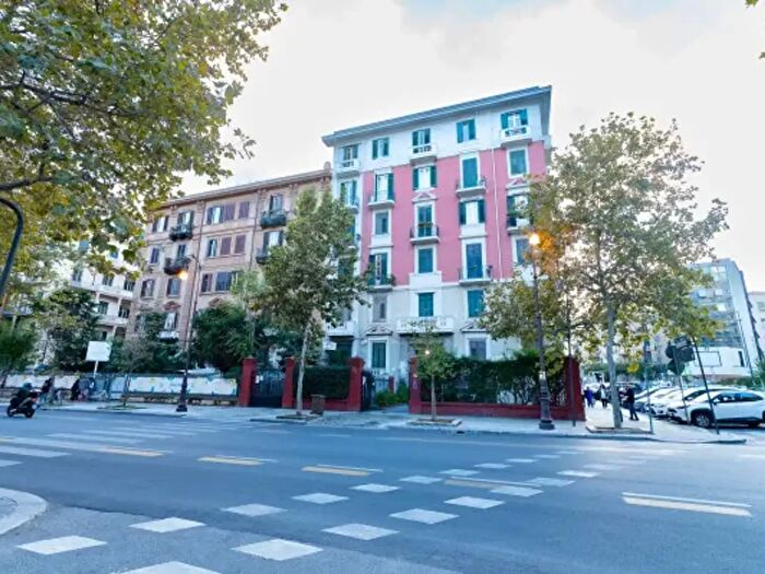 Appartamento con 5 locali in vendita in Via della Libertà, Palermo