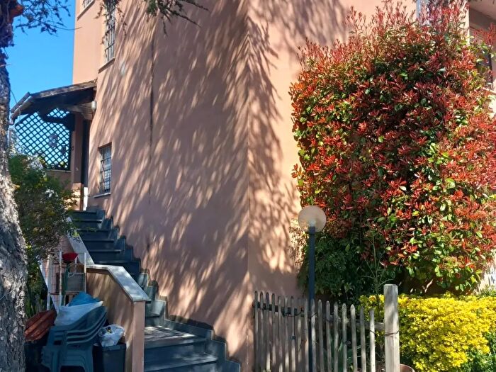 Casa con 5 locali in vendita in Pisa