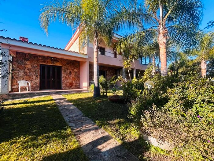 Appartamento con 5 locali in vendita in San Teodoro