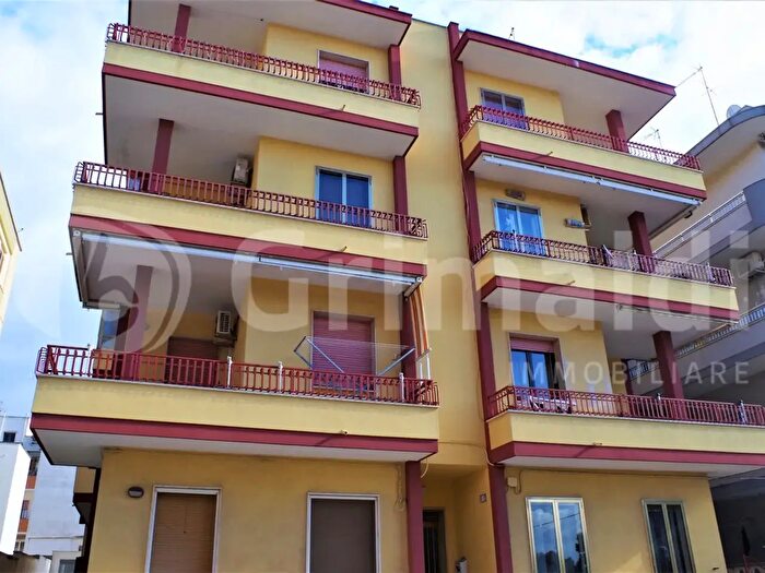 Appartamento con 5 locali in vendita in Via Pascoli, Gallipoli