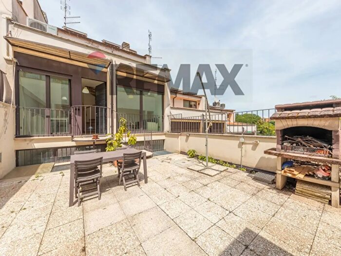 Casa trilocale in vendita in Via Virgilio Testa, Roma
